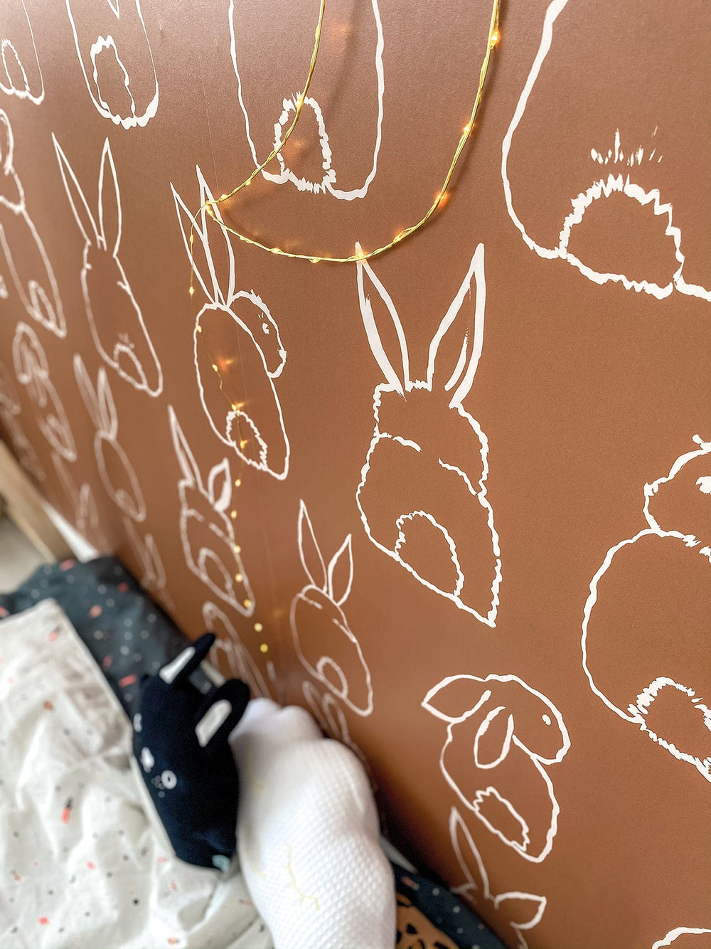 RB312 Behang Bunnies dark – RB312 Behang Bunnies dark –  Roomblush Bunnies wallpaper, papier peint, behang, tapete